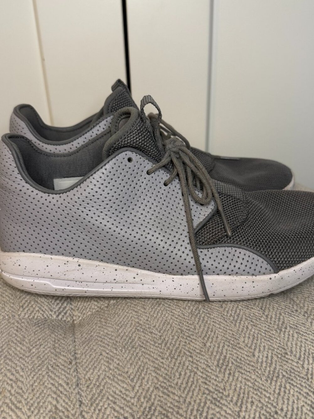 Nike Air Jordan Men's Eclipse Sneakers Cool Grey Wolf White Size 8